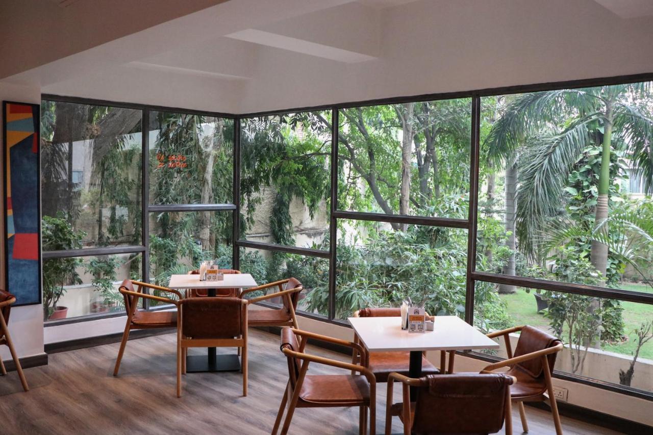 Rajdarshan - A Lake View Hotel in Udaipur Bagian luar foto