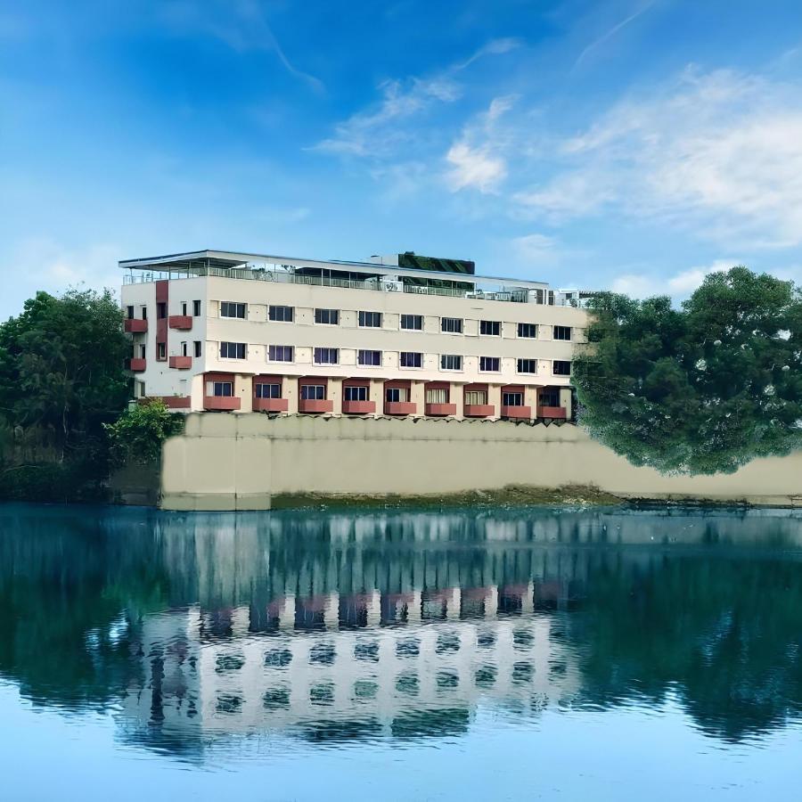 Rajdarshan - A Lake View Hotel in Udaipur Bagian luar foto